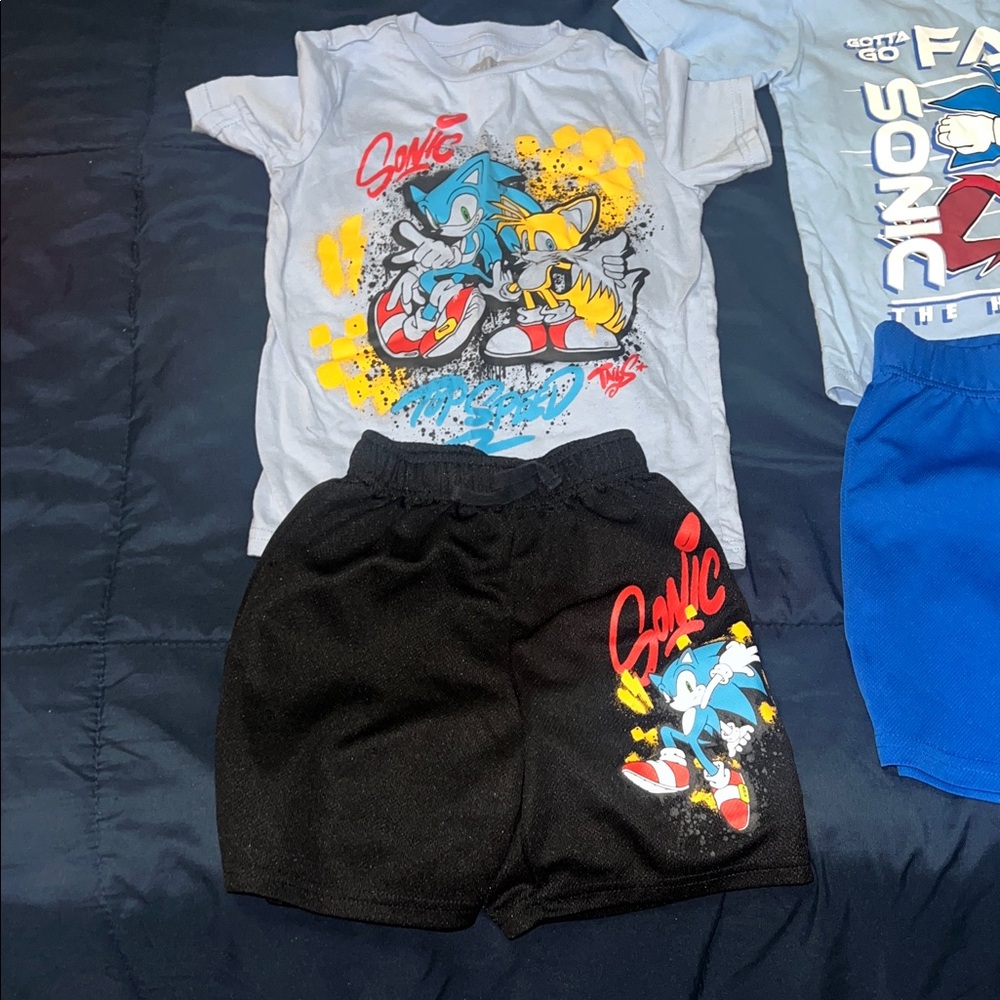 Sonic the Hedgehog Kids Clothing Set - Picture 2 of 7
